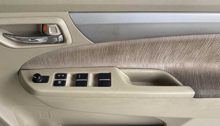 2012 Maruti Ertiga VDI, Diesel, Manual, 56,229 km, Driver Side Door Panels Control