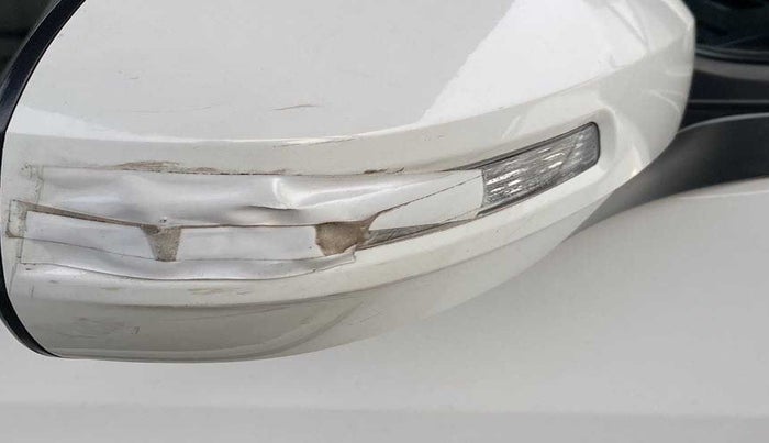 2012 Maruti Ertiga VDI, Diesel, Manual, 56,229 km, Right rear-view mirror - Indicator light has minor damage