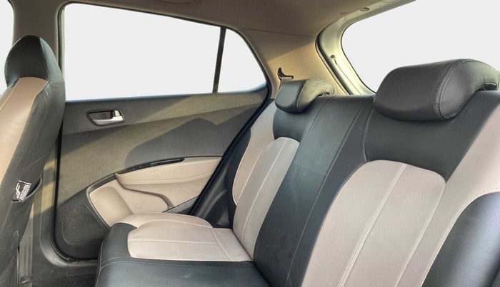 2015 Hyundai Grand i10 ASTA (O) 1.2 KAPPA VTVT, Petrol, Manual, 86,847 km, Right Side Rear Door Cabin