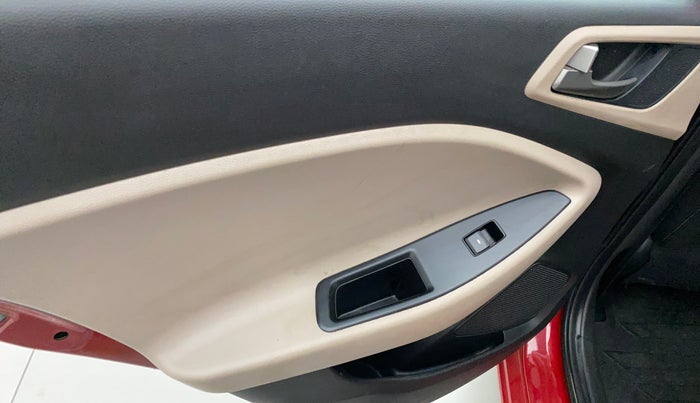 2015 Hyundai Elite i20 ASTA 1.2, Petrol, Manual, 65,903 km, Left rear window switch / handle - Minor damage