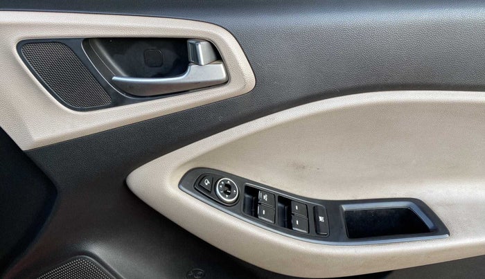 2015 Hyundai Elite i20 ASTA 1.2, Petrol, Manual, 96,504 km, Driver Side Door Panels Control