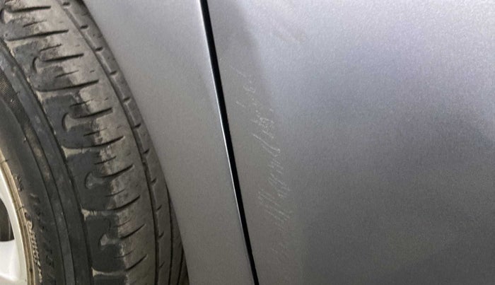 2017 Hyundai Xcent SX 1.2, Petrol, Manual, 32,493 km, Right rear door - Minor scratches