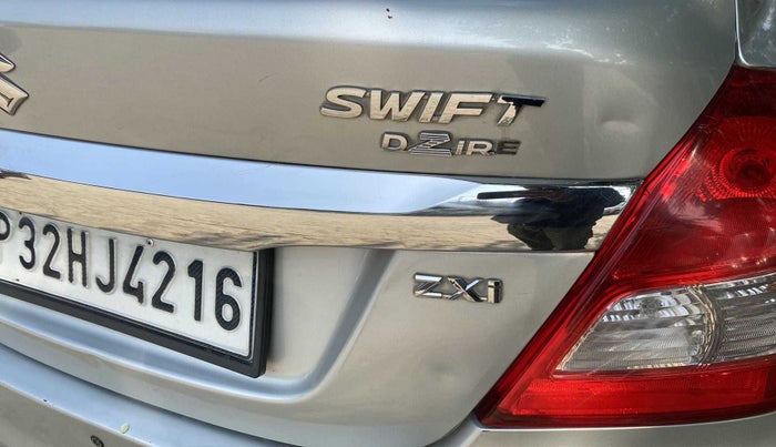 2016 Maruti Swift Dzire ZXI, Petrol, Manual, 87,691 km, Dicky (Boot door) - Trim lock has minor damage
