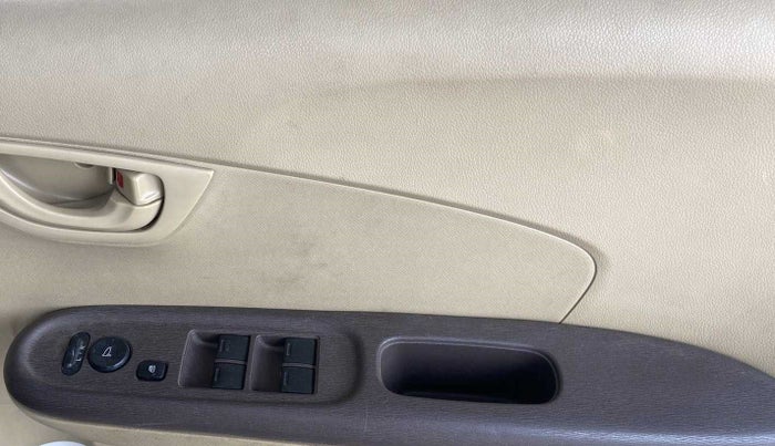 2013 Honda Brio S MT, Petrol, Manual, 87,728 km, Driver Side Door Panels Control