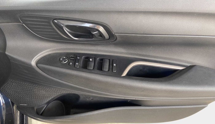 2021 Hyundai NEW I20 ASTA (O) 1.2 MT, Petrol, Manual, 47,745 km, Driver Side Door Panels Control