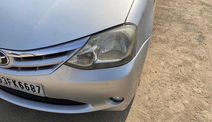 2013 Toyota Etios VD, Diesel, Manual, 84,618 km, Left headlight - Faded