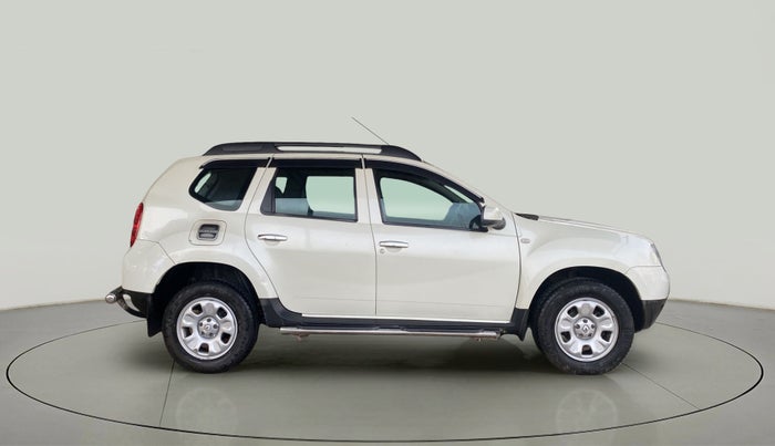 2014 Renault Duster RXL PETROL, Petrol, Manual, 29,383 km, Right Side View