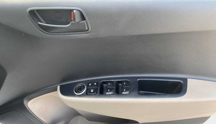 2015 Hyundai Grand i10 MAGNA 1.2 KAPPA VTVT, Petrol, Manual, 22,166 km, Driver Side Door Panels Control
