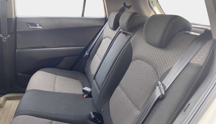 2016 Hyundai Creta SX PLUS AT 1.6 PETROL, Petrol, Automatic, 72,385 km, Right Side Rear Door Cabin