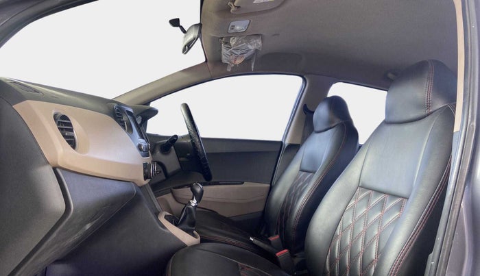 2018 Hyundai Grand i10 SPORTZ 1.2 KAPPA VTVT, Petrol, Manual, 1,08,675 km, Right Side Front Door Cabin