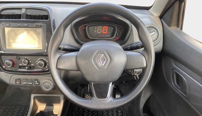 2017 Renault Kwid RXT 0.8, Petrol, Manual, 30,414 km, Steering Wheel Close Up