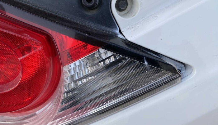 2018 Honda Brio E MT, Petrol, Manual, 46,530 km, Left tail light - Minor damage