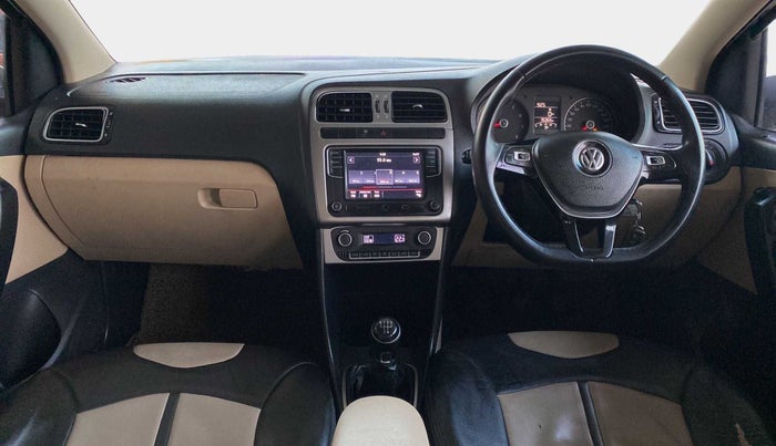 2017 Volkswagen Ameo HIGHLINE1.2L PLUS 16 ALLOY, Petrol, Manual, 35,367 km, Dashboard