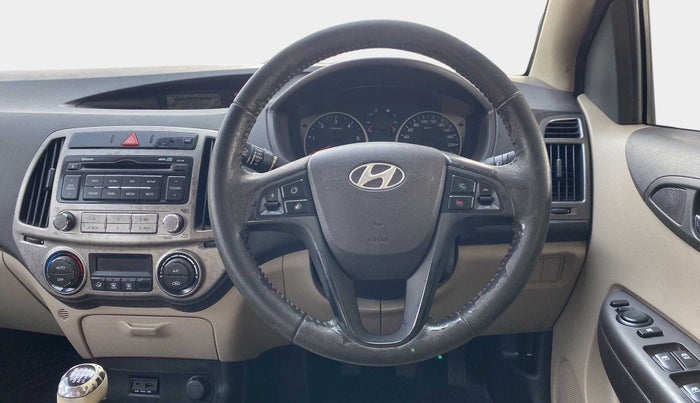 2013 Hyundai i20 SPORTZ 1.4 CRDI, Diesel, Manual, 99,974 km, Steering Wheel Close Up