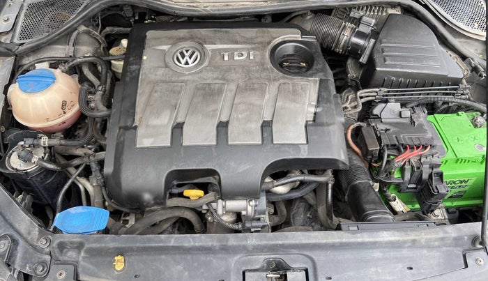 2013 Volkswagen Vento HIGHLINE DIESEL 1.6, Diesel, Manual, 98,204 km, Open Bonet
