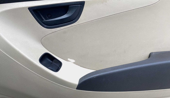 2014 Hyundai Eon ERA +, Petrol, Manual, 22,622 km, Driver Side Door Panels Control