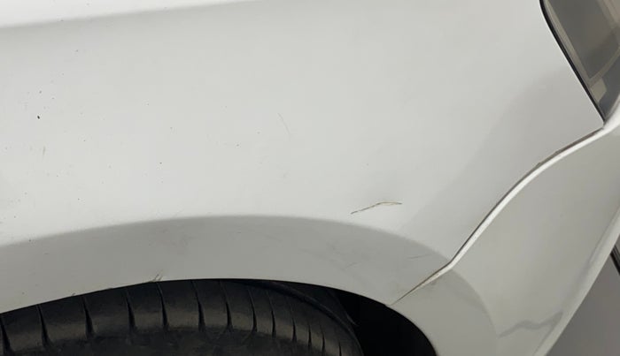 2014 Volkswagen Jetta COMFORTLINE TSI, Petrol, Manual, 1,13,604 km, Right fender - Slightly dented
