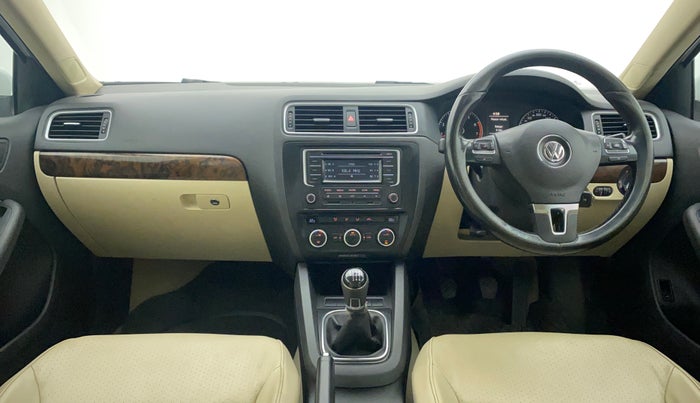 2014 Volkswagen Jetta COMFORTLINE TSI, Petrol, Manual, 1,13,604 km, Dashboard