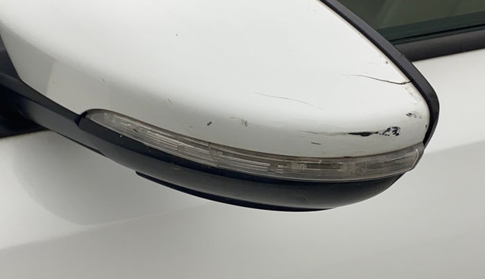 2014 Volkswagen Jetta COMFORTLINE TSI, Petrol, Manual, 1,13,604 km, Left rear-view mirror - Indicator light not working