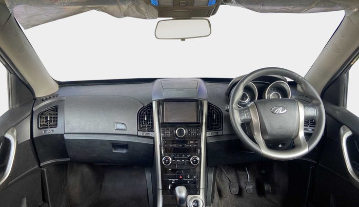 2019 Mahindra XUV500 W9, Diesel, Manual, 31,128 km, Dashboard