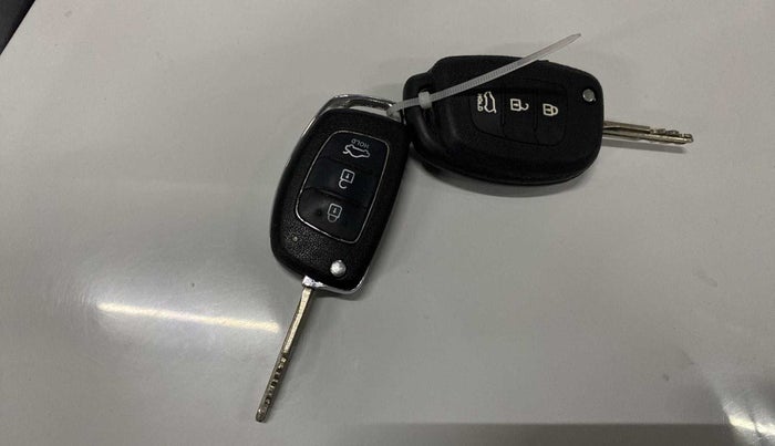 2014 Hyundai Xcent S 1.2, Petrol, Manual, 81,696 km, Key Close Up