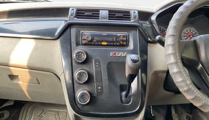 2016 Mahindra Kuv100 K4 6 STR, Petrol, Manual, 35,095 km, Air Conditioner