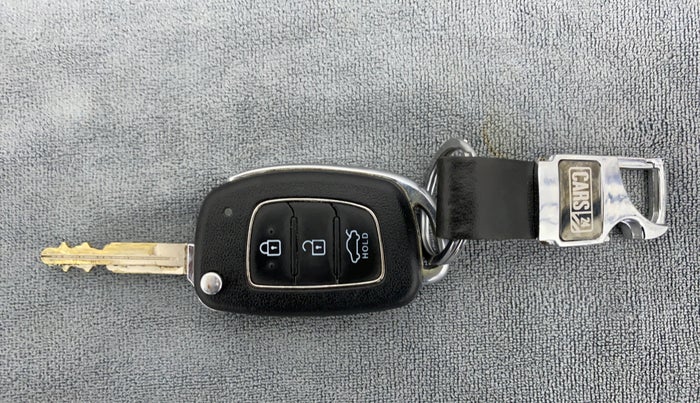 2021 Hyundai AURA S 1.2 Kappa MT, Petrol, Manual, 26,713 km, Key Close Up
