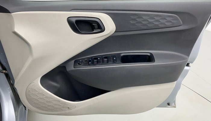 2021 Hyundai AURA S 1.2 Kappa MT, Petrol, Manual, 26,713 km, Driver Side Door Panels Control