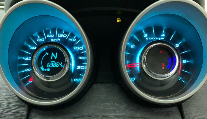 2016 Mahindra XUV500 W8, Diesel, Manual, 69,864 km, Odometer Image