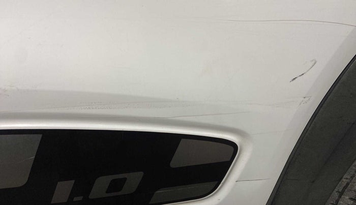2017 Renault Kwid RXT 1.0 AMT, Petrol, Automatic, 77,453 km, Rear left door - Minor scratches