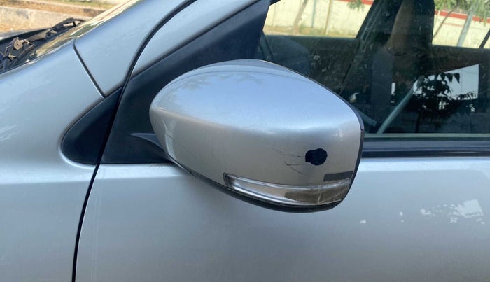 2015 Maruti Celerio ZXI, Petrol, Manual, 36,648 km, Left rear-view mirror - Indicator light has minor damage