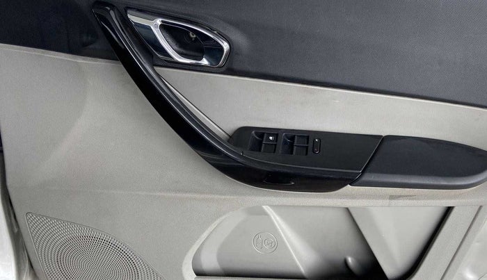 2018 Tata Tiago XZ PETROL, Petrol, Manual, 60,415 km, Driver Side Door Panels Control