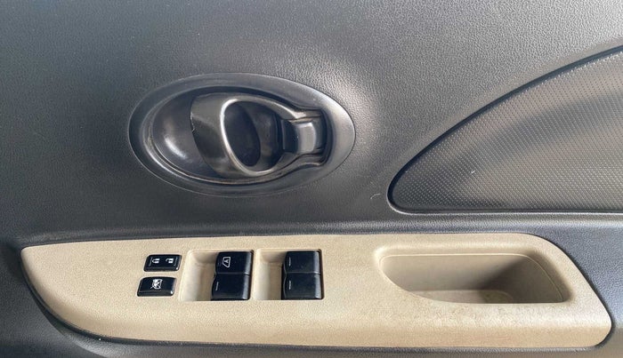 2014 Nissan Micra Active XV, Petrol, Manual, 60,839 km, Driver Side Door Panels Control
