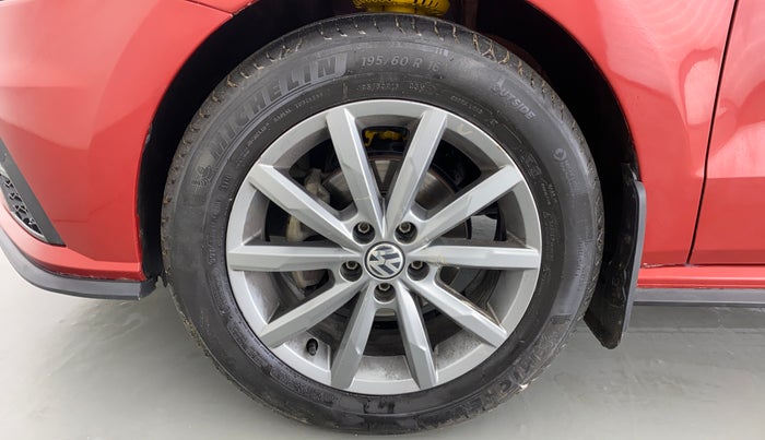 2020 Volkswagen Polo HIGHLINE PLUS 1.0 TSI MT, Petrol, Manual, 33,987 km, Left Front Wheel