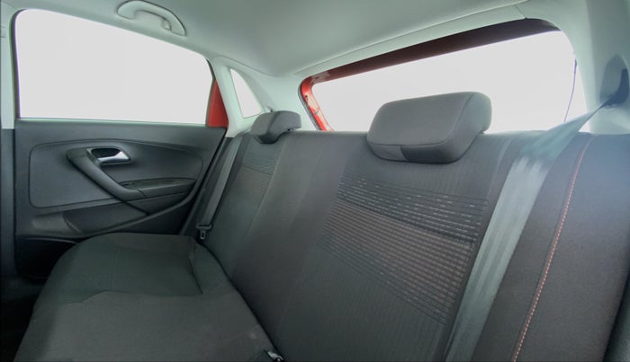 2020 Volkswagen Polo HIGHLINE PLUS 1.0 TSI MT, Petrol, Manual, 33,987 km, Right Side Rear Door Cabin