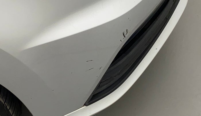 2016 Volkswagen Ameo HIGHLINE1.5L, Diesel, Manual, 1,07,223 km, Front bumper - Minor scratches