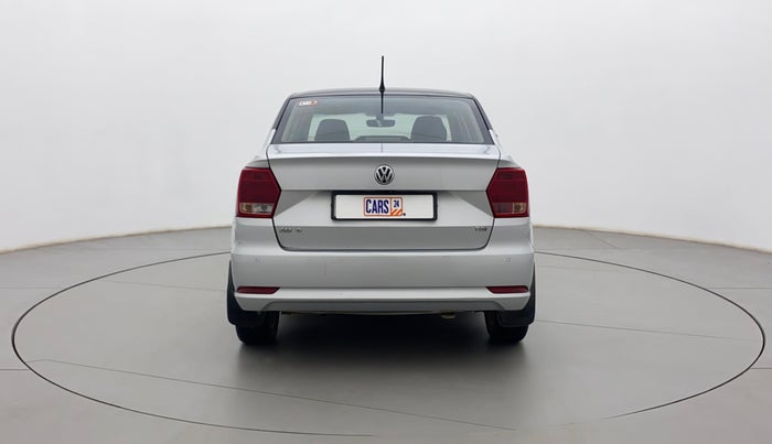 2016 Volkswagen Ameo HIGHLINE1.5L, Diesel, Manual, 1,07,223 km, Back/Rear