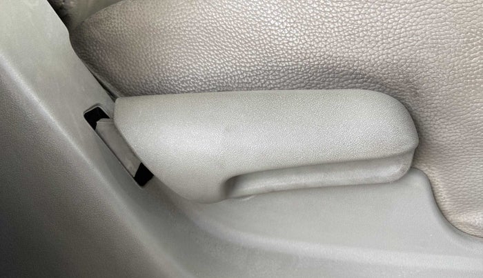 2015 Maruti Celerio ZXI, Petrol, Manual, 47,477 km, Driver Side Adjustment Panel