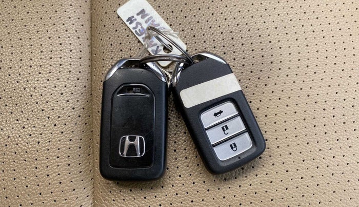 2019 Honda City 1.5L I-VTEC ZX, Petrol, Manual, 20,701 km, Key Close Up