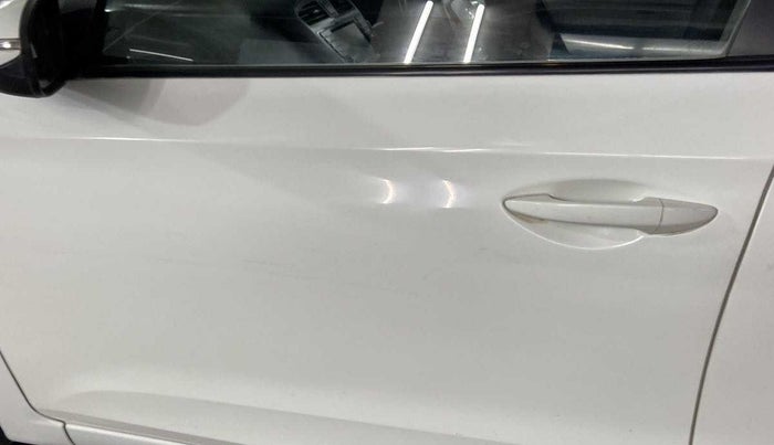2017 Hyundai Elite i20 ASTA 1.2, Petrol, Manual, 54,049 km, Front passenger door - Minor scratches