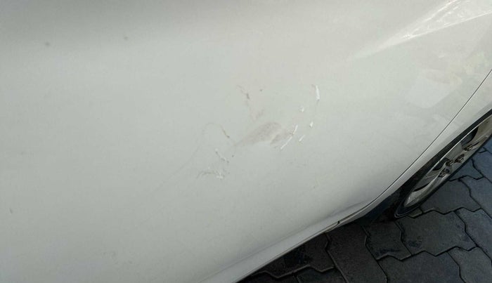 2011 Hyundai Eon MAGNA, Petrol, Manual, 45,212 km, Driver-side door - Minor scratches