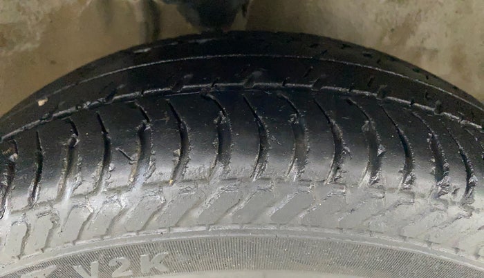 2017 Maruti Alto K10 VXI, Petrol, Manual, 42,668 km, Right Front Tyre Tread