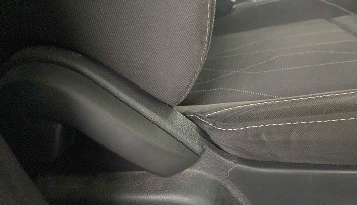 2019 Ford Ecosport TREND 1.5L DIESEL, Diesel, Manual, 28,009 km, Driver Side Adjustment Panel