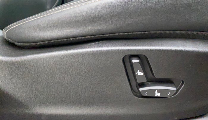 2019 MG HECTOR SHARP 2.0 DIESEL, Diesel, Manual, 31,906 km, Driver Side Adjustment Panel
