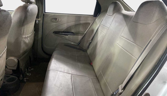 2016 Toyota Etios VX, Petrol, Manual, 63,228 km, Right Side Rear Door Cabin