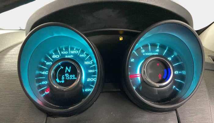 2019 Mahindra XUV500 W5, Diesel, Manual, 67,598 km, Odometer Image