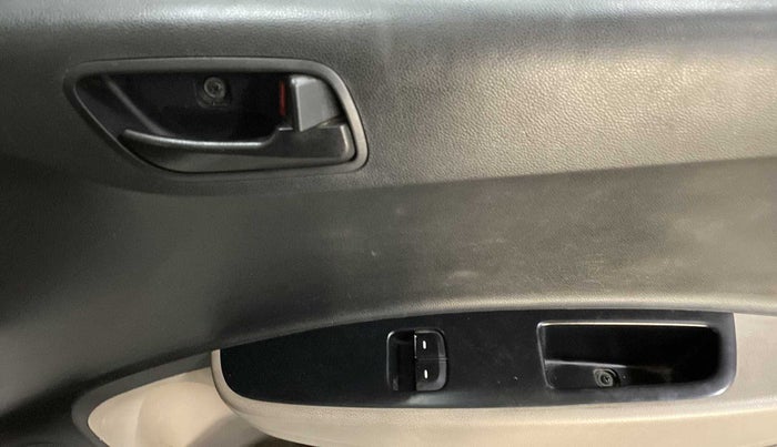 2015 Hyundai Xcent BASE 1.2, Petrol, Manual, 93,653 km, Driver Side Door Panels Control