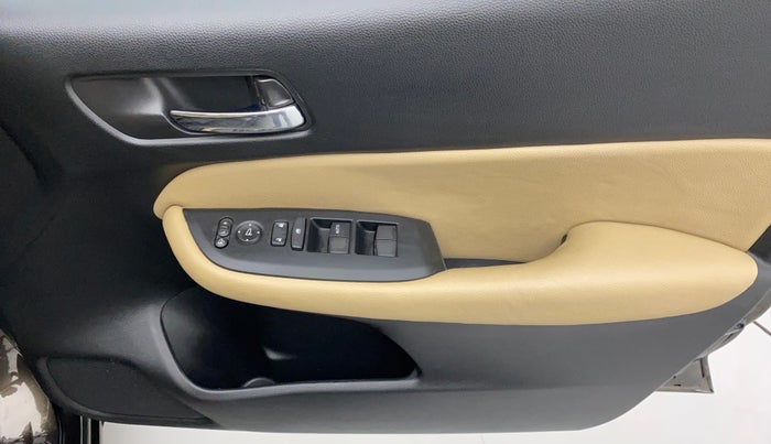 2021 Honda City 1.5L I-VTEC V MT 5TH GEN, Petrol, Manual, 16,304 km, Driver Side Door Panels Control