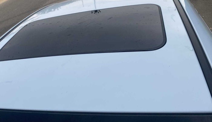 2018 Hyundai Verna 1.6 VTVT SX O, Petrol, Manual, 67,363 km, Roof - Slightly dented
