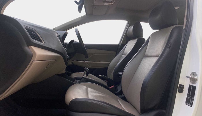 2018 Hyundai Verna 1.6 VTVT SX O, Petrol, Manual, 67,363 km, Right Side Front Door Cabin